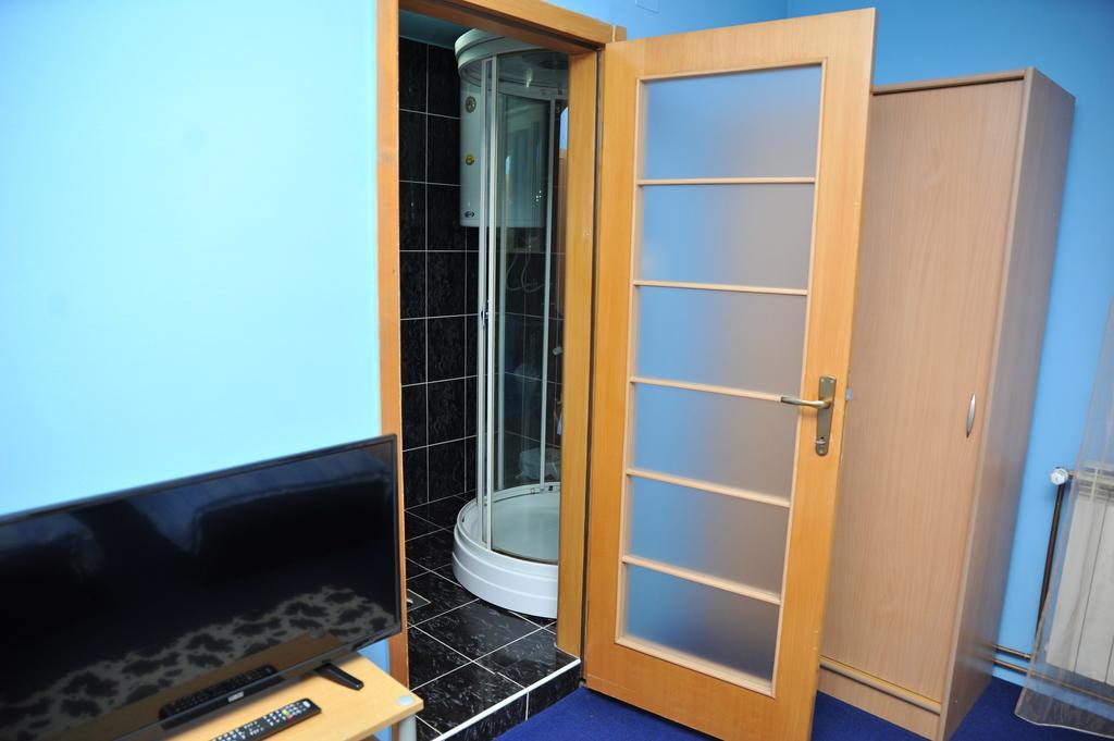 Guesthouse Prenociste Faraon Pljevlja Room photo