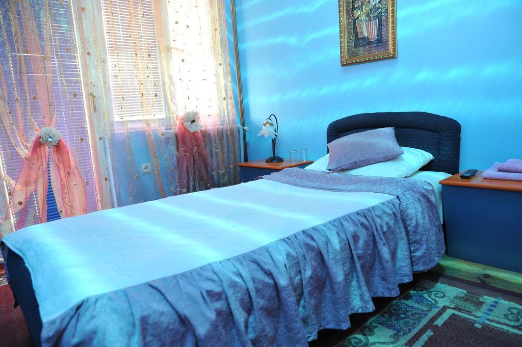 Guesthouse Prenociste Faraon Pljevlja Room photo